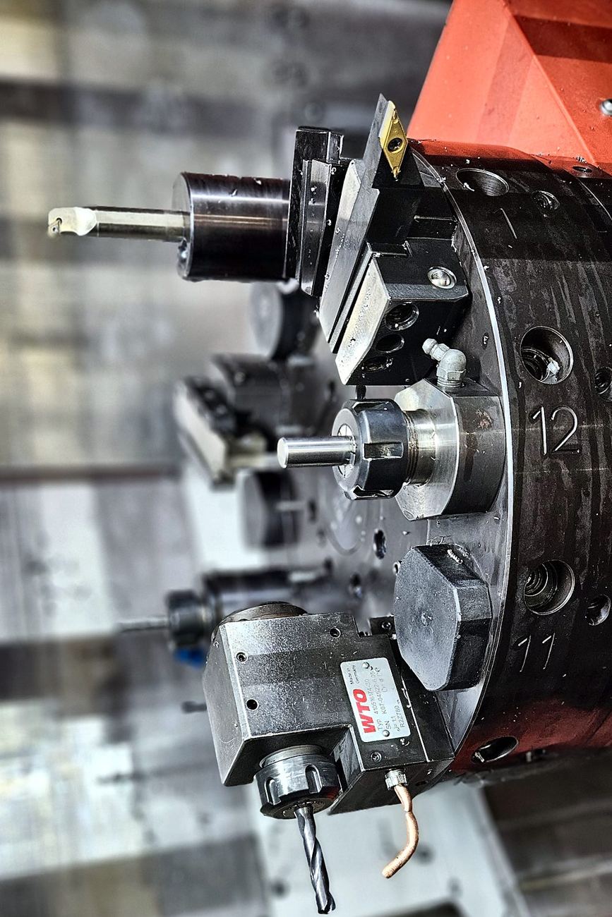 Tourelle de tour CNC avec outils motorisés